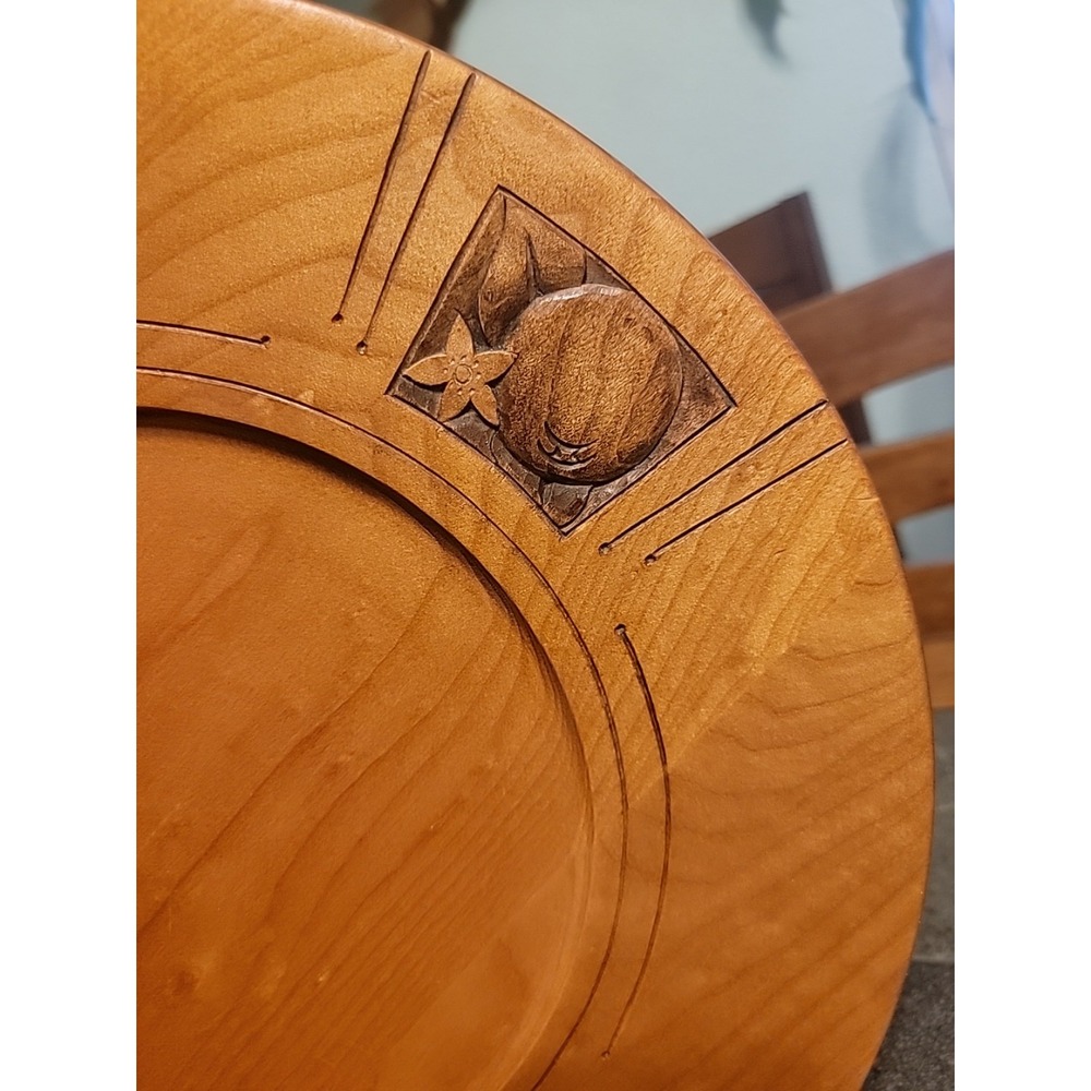 Vtg Hand Turned 14" Carved Birch Wood Platter Snack Plate Apple Carvings Signed - Picture 7 of 11